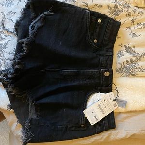 Brand new black Zara short